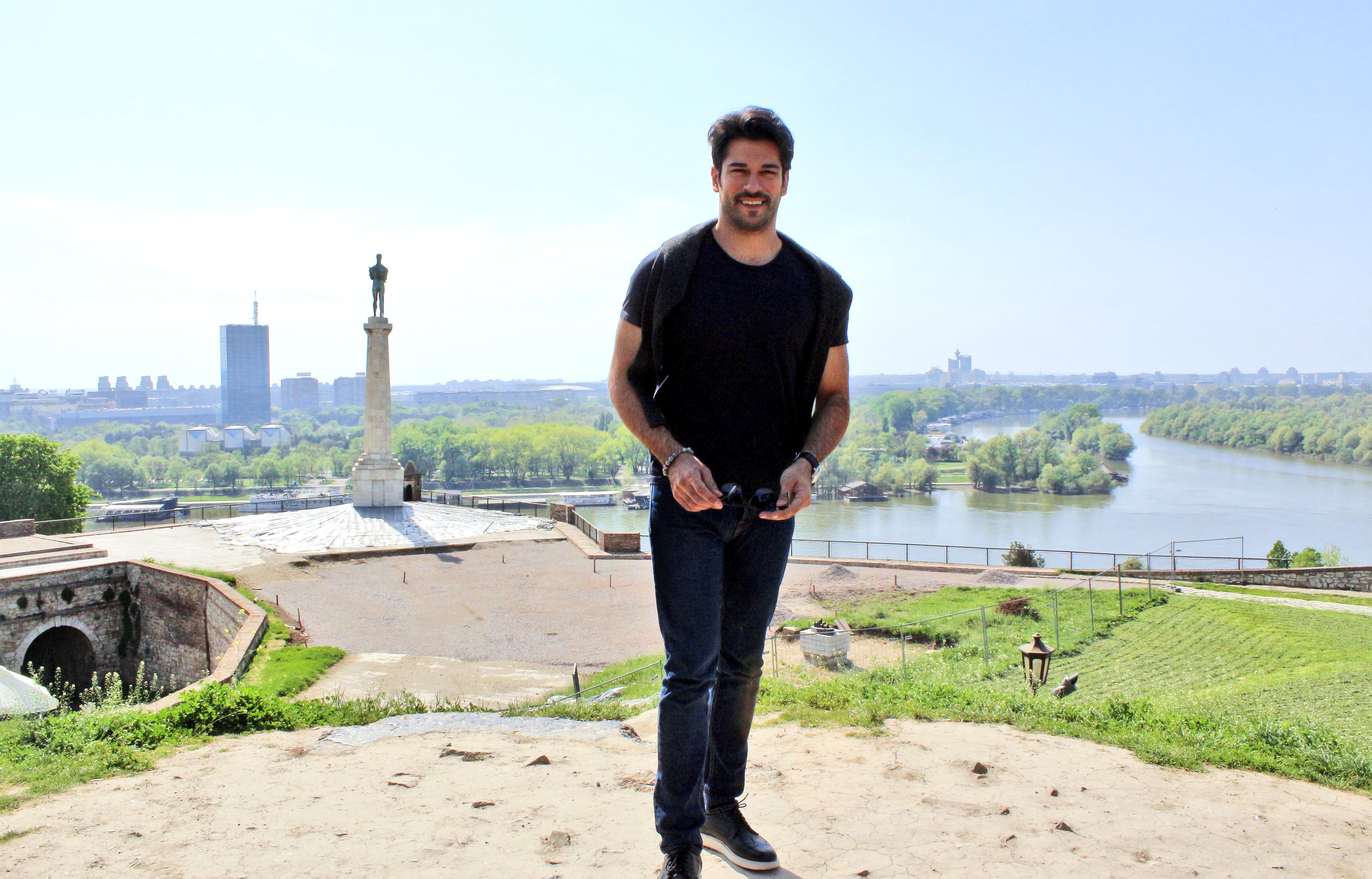 Burak Ozdživit