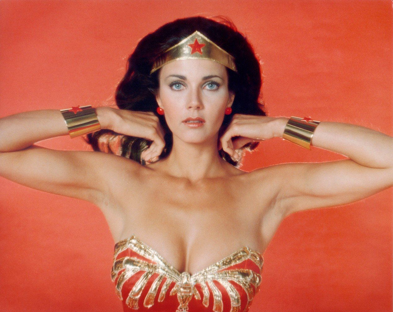 Super žena. Linda Karter