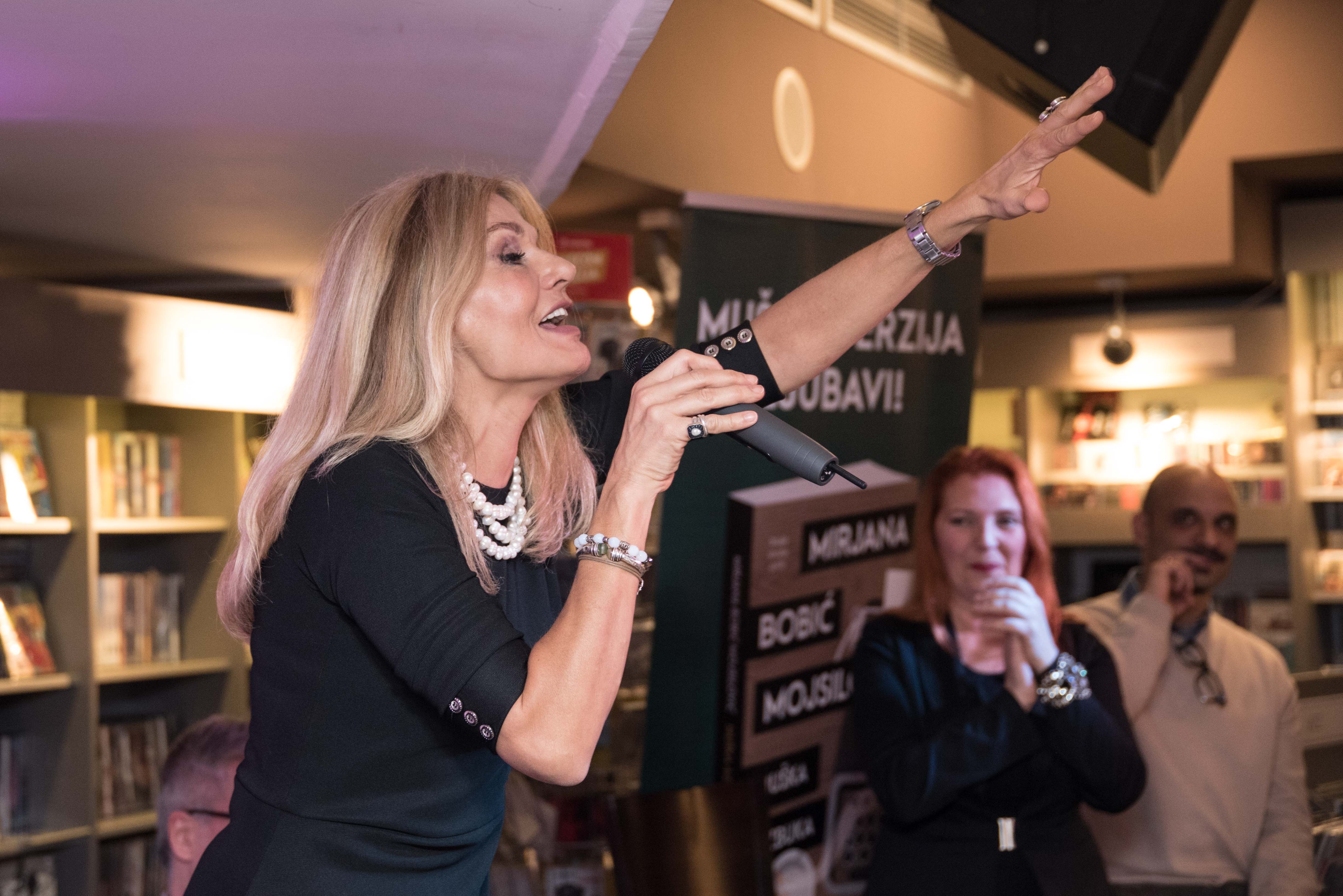 Mirjana Bobić Mojsilović, muška azbuka, knjiga, promocija