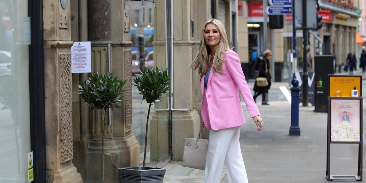 ulična moda, pastelne boje, proleće