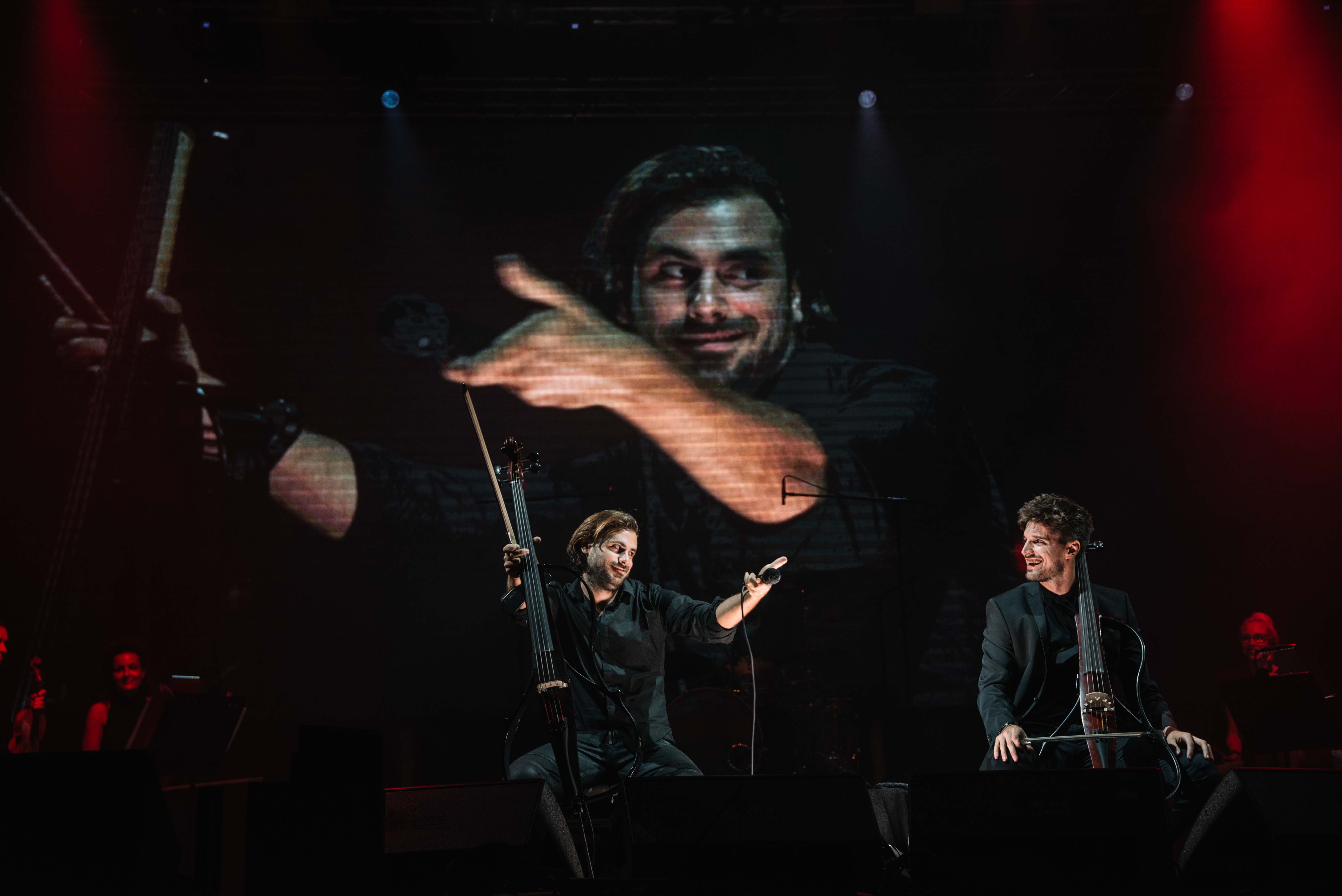 2cellos