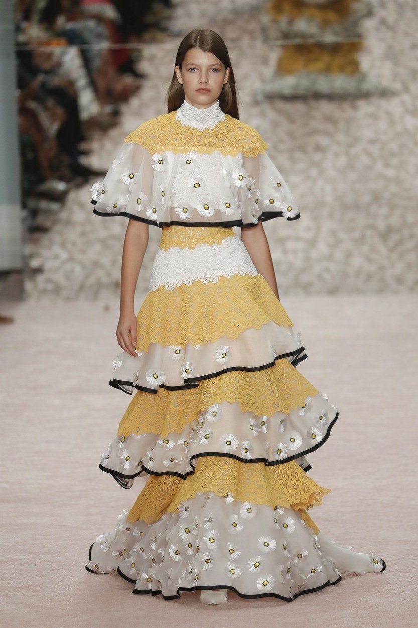 MODA karolina herera