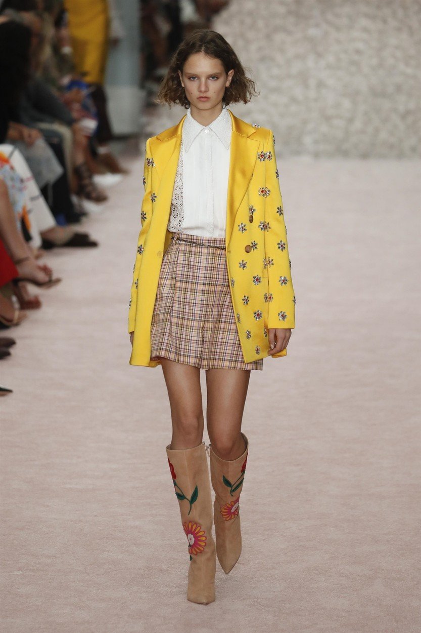 MODA karolina herera