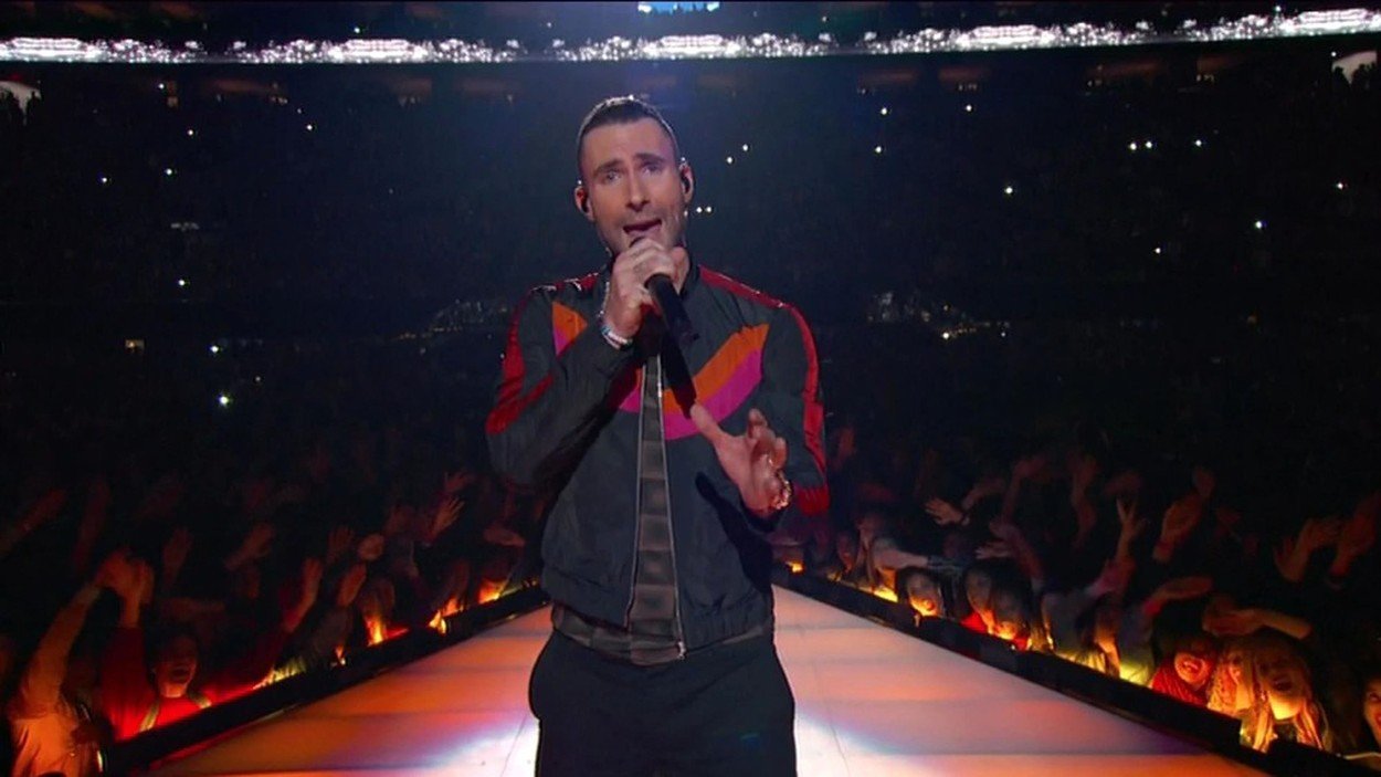 adam levin, maroon 5, super boul