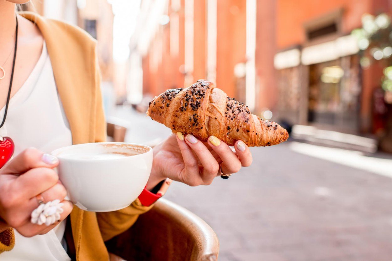 kapućino, kafa, italijanski doručak