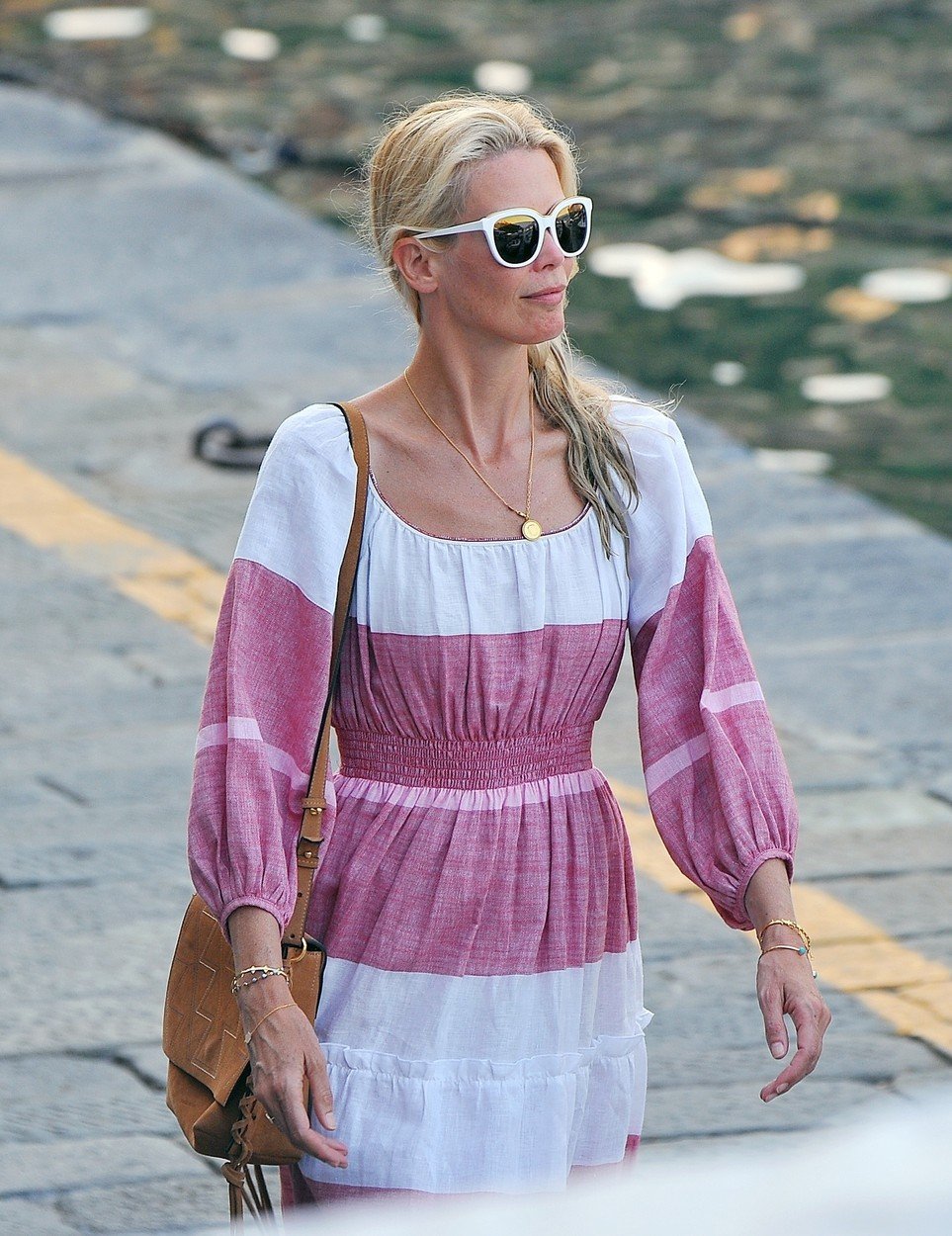 pink haljina, moda